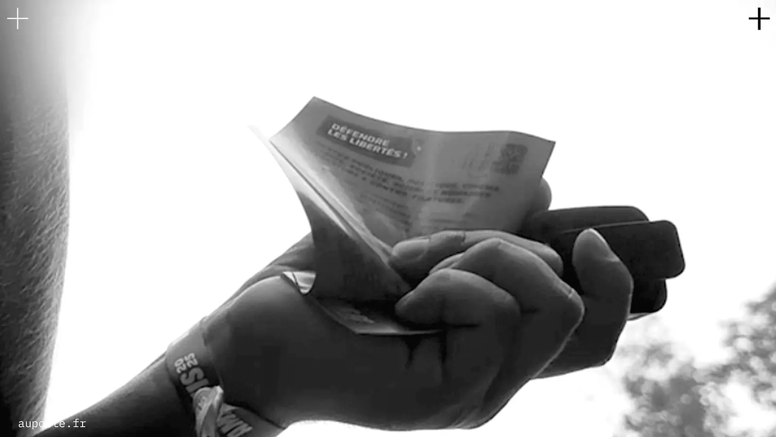 Frontières épinglé pour avoir usurpé l’identité d’Au Poste