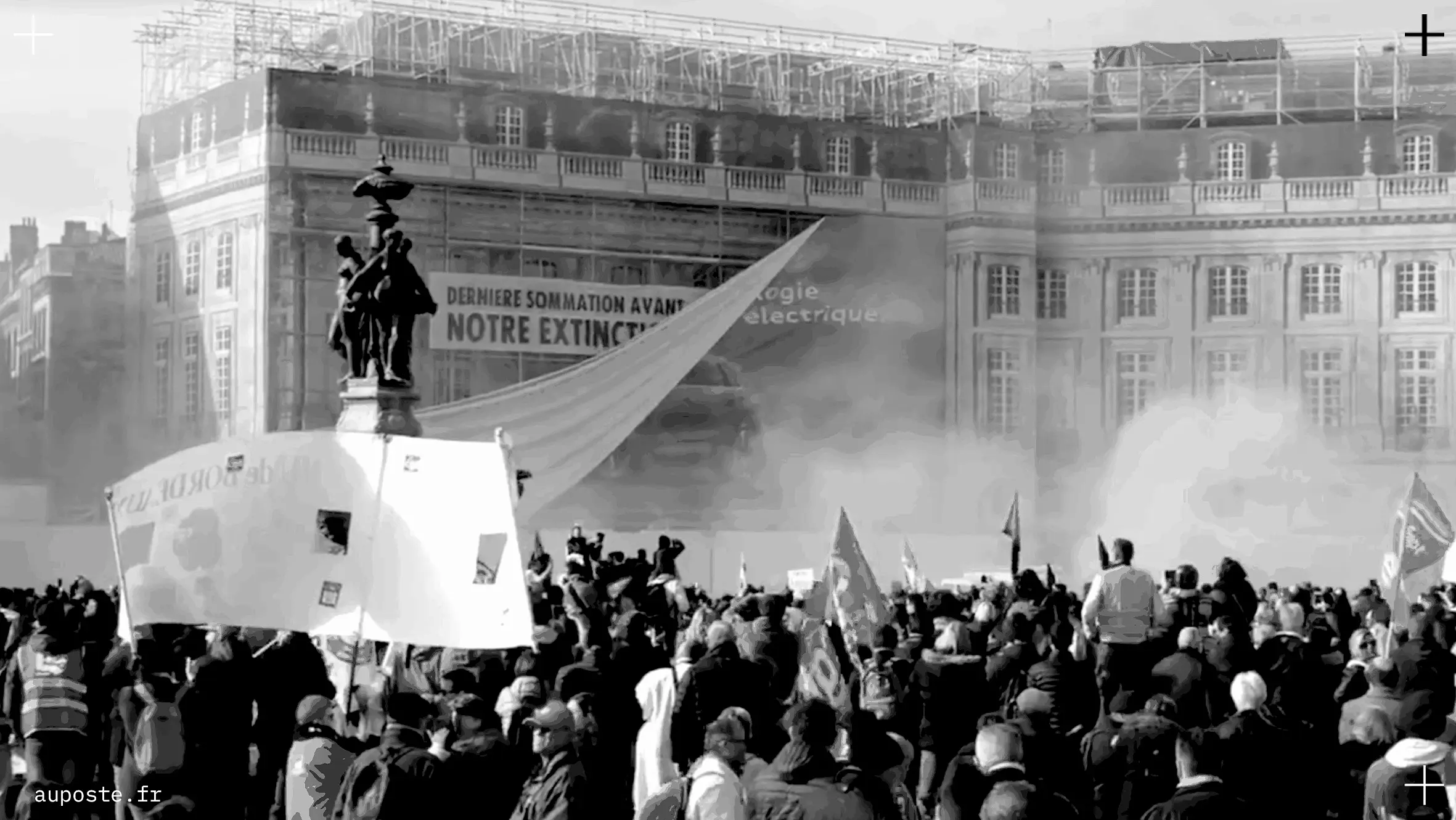A Bordeaux, le procès d’une révolte contre les pubs géantes