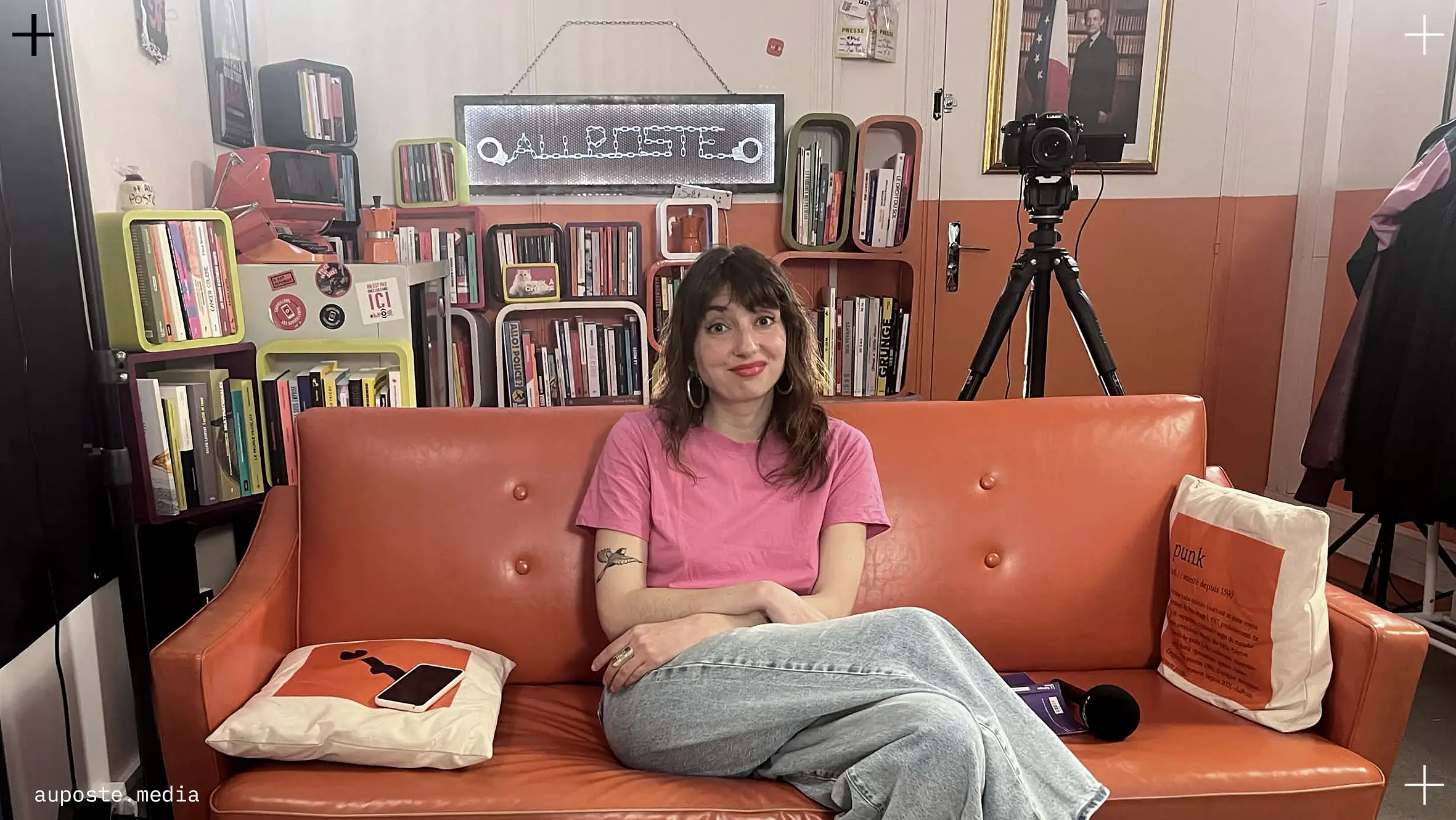 « Ils nous laissent jouer à la justice » : Elsa Marcel torpille l'État de droit